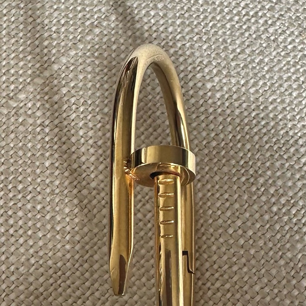LUXURY Nail Bracelet Gold Color Size Medium - Picture 3 of 11